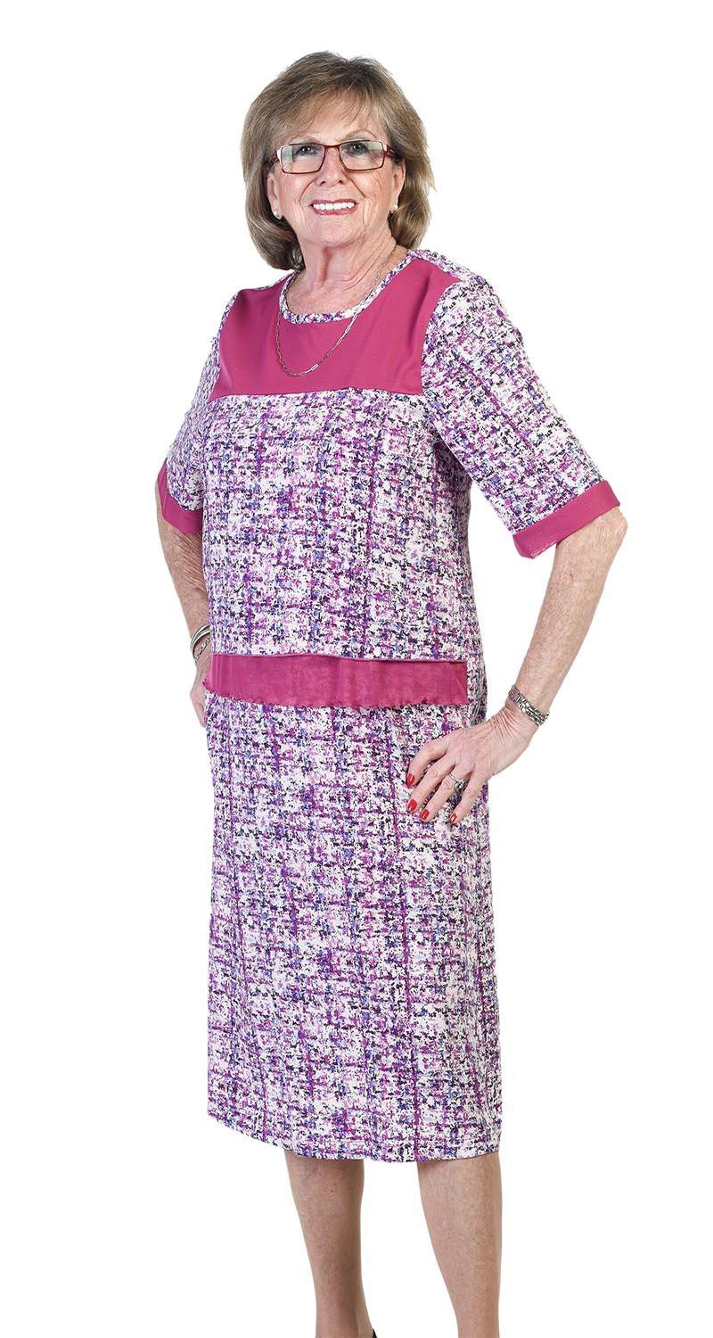 Adaptive Dress with Ruffles in Printed Magenta - Création confort